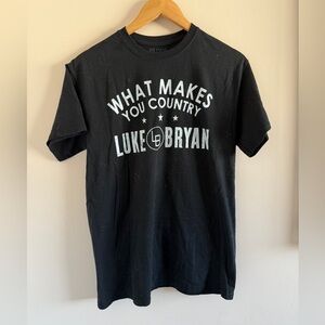 Black 'What Makes You Country' T-Shirt